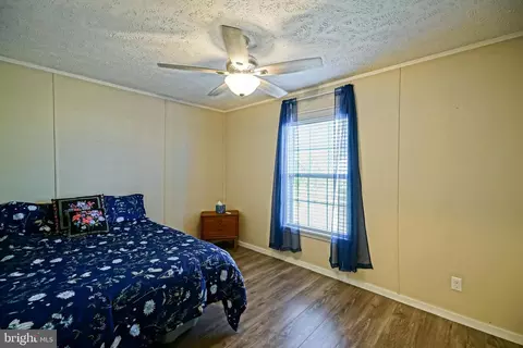 Bedroom - 18612 Shingle Point Rd, Georgetown, DE 19947 photo 10 of 10
