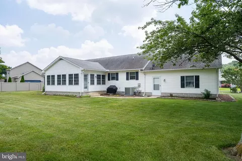 Exterior - 30859 Elm Dr, Lewes, DE 19958 photo 2 of 6