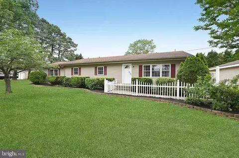 32955 Mount Pleasant Rd, Laurel, DE 19956