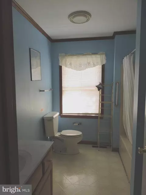 Bath - 6239 Baker Rd, Seaford, DE 19973 photo 2 of 2