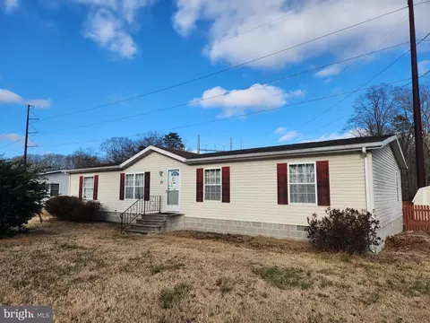 36 Circle Dr E, Milton, DE 19968
