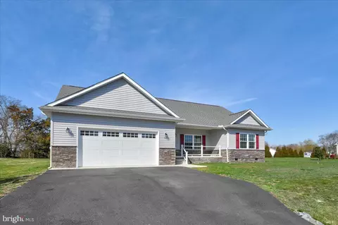 46 Falcon Crest Dr, Harbeson, DE 19951