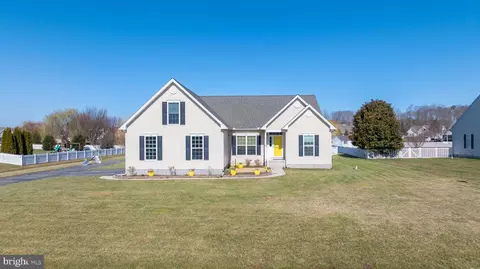 Exterior - 15010 Oyster Shell Dr, Milton, DE 19968 photo 5 of 9