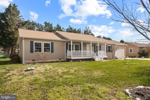 18387 Linden Ln, Lewes, DE 19958