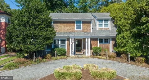 69 Sussex St, Rehoboth Beach, DE 19971