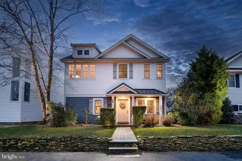 37424 4th St, Rehoboth Beach, DE 19971