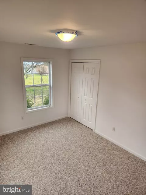 Bedroom - 17258 Phillips Hill Rd, Laurel, DE 19956 photo 1 of 3