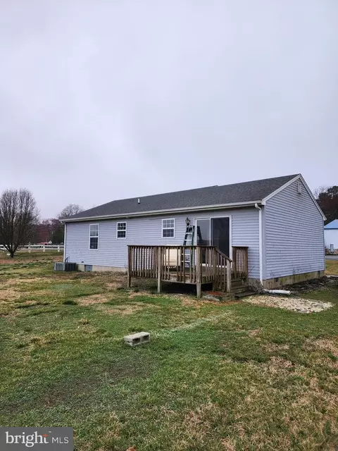 Exterior - 17258 Phillips Hill Rd, Laurel, DE 19956 photo 5 of 6