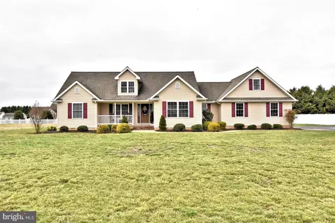 32742 Tussock Dr, Laurel, DE 19956