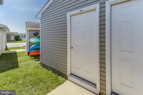Exterior - 37189 Harbor Dr #3502, Ocean View, DE 19970 photo 5 of 10