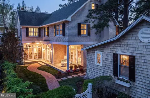 92 Sussex St, Rehoboth Beach, DE 19971