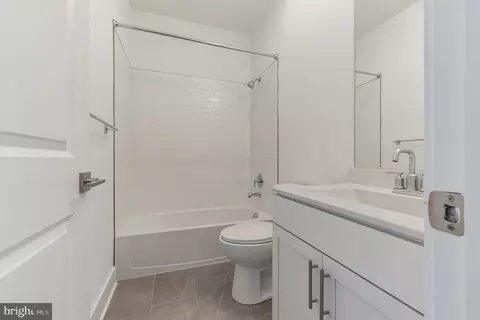 Bath - 36827 Gate Dr, Georgetown, DE 19947 photo 3 of 4
