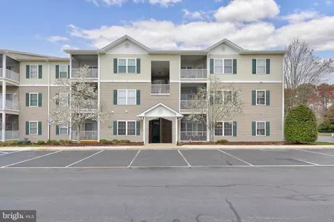 100 Cascade Ln #108, Rehoboth Beach, DE 19971