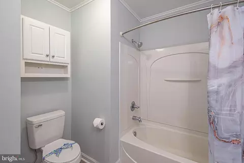 Bath - 9 N Primrose Ln, Ocean View, DE 19970 photo 3 of 4