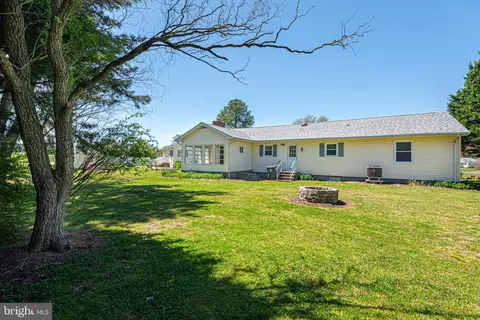Exterior - 9 N Primrose Ln, Ocean View, DE 19970 photo 2 of 16