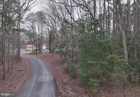 301 Aquarius Cir, Milton, DE 19968