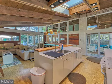 23 Jersey St, Dewey Beach, DE 19971