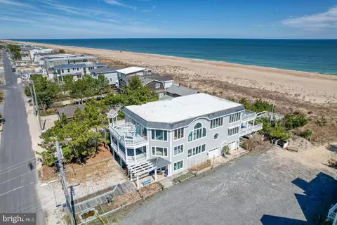 1301 Bunting Ave, Fenwick Island, DE 19944