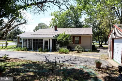 Exterior - 30575 Armory Rd, Dagsboro, DE 19939 photo 4 of 5