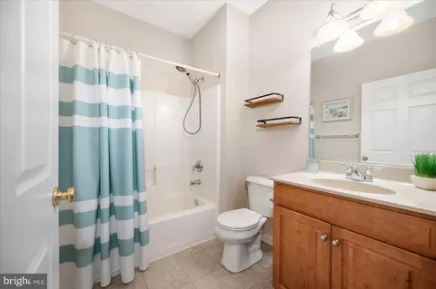 Bath - 114 Willow Oak Ave # E, Ocean View, DE 19970 photo 2 of 2
