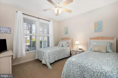 Bedroom - 114 Willow Oak Ave # E, Ocean View, DE 19970 photo 4 of 6