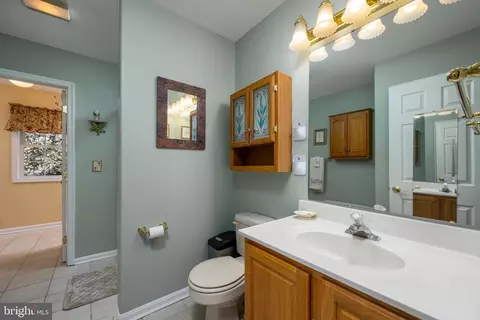 Bath - 16884 Jays Way, Milton, DE 19968 photo 3 of 3