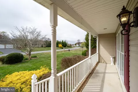 Exterior - 16884 Jays Way, Milton, DE 19968 photo 6 of 14