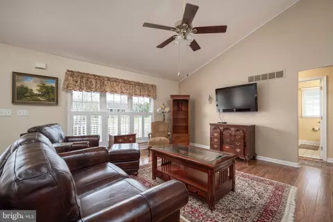 Living - 16884 Jays Way, Milton, DE 19968 photo 4 of 4