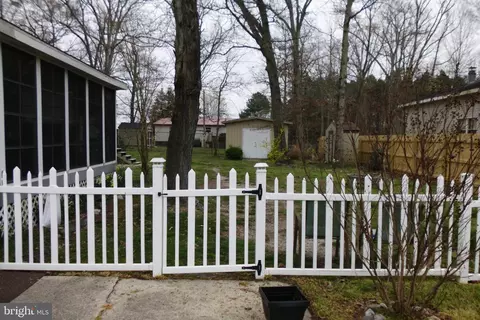 111 E Lake Dr, Milton, DE 19968 photo 5