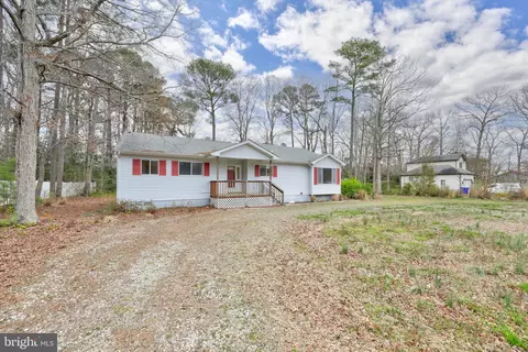 35953 Johnson Ln, Selbyville, DE 19975