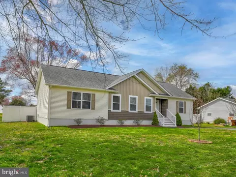 30570 Townsend Dr, Frankford, DE 19945