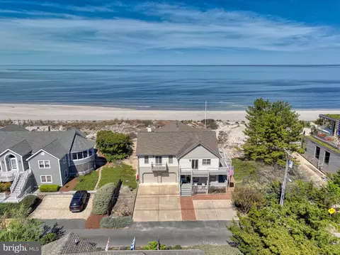 2004 Bay Ave, Lewes, DE 19958