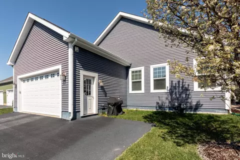 Exterior - 204 Heritage Blvd, Milton, DE 19968 photo 7 of 13