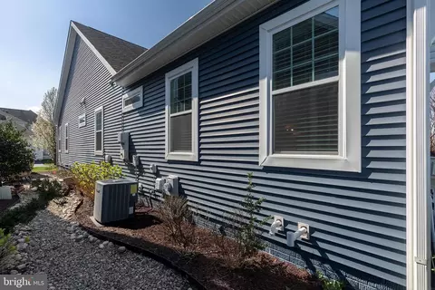 Exterior - 204 Heritage Blvd, Milton, DE 19968 photo 6 of 13