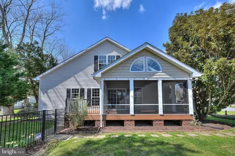 Exterior - 401 Serrill Ave, Ocean View, DE 19970 photo 3 of 10