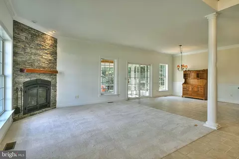 Living - 401 Serrill Ave, Ocean View, DE 19970 photo 1 of 6
