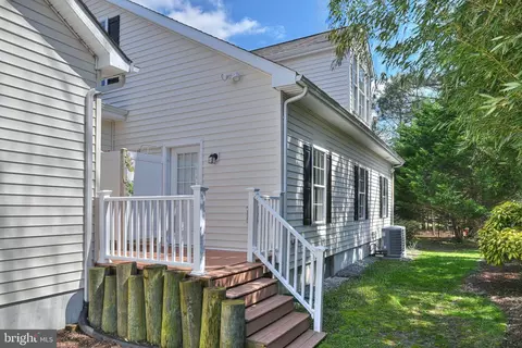 Exterior - 401 Serrill Ave, Ocean View, DE 19970 photo 9 of 10