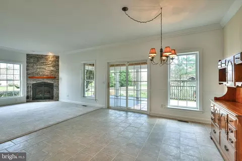 Living - 401 Serrill Ave, Ocean View, DE 19970 photo 3 of 6
