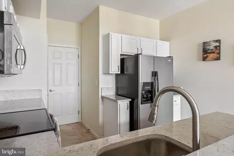 Kitchen - 268 Lakeside Dr, Lewes, DE 19958 photo 2 of 5