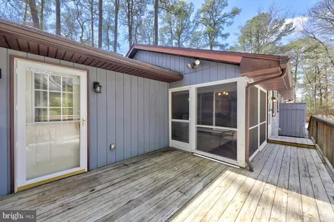 Exterior - 3 Short Rd, Bethany Beach, DE 19930 photo 8 of 13