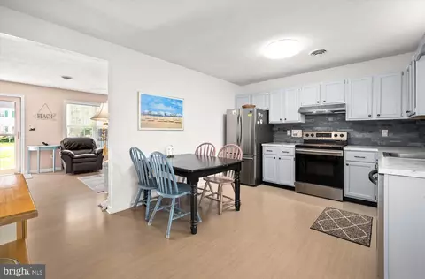 Kitchen - 7 Seabrook Rd, Ocean View, DE 19970 photo 1 of 4