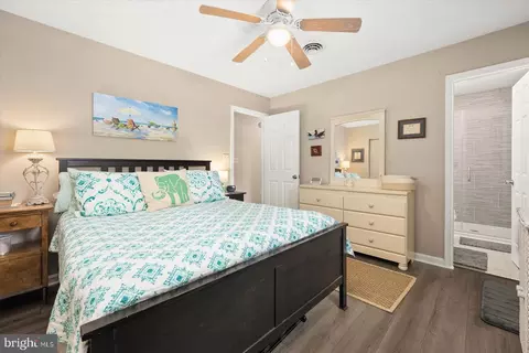 Bedroom - 7 Seabrook Rd, Ocean View, DE 19970 photo 1 of 10