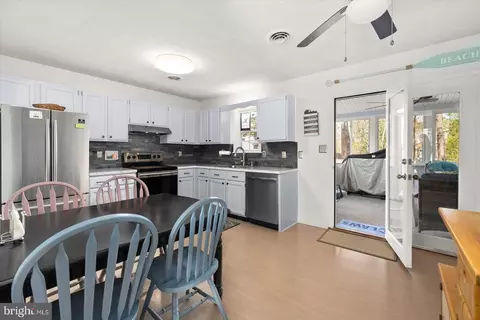 Dining - 7 Seabrook Rd, Ocean View, DE 19970 photo 1 of 1
