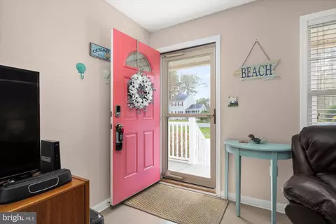 Entry Way - 7 Seabrook Rd, Ocean View, DE 19970 photo 1 of 2