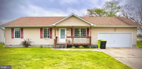 209 N 1st St, Greenwood, DE 19950