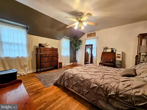 Bedroom - 403 E 405 E 4th St, Laurel, DE 19956 photo 13 of 14
