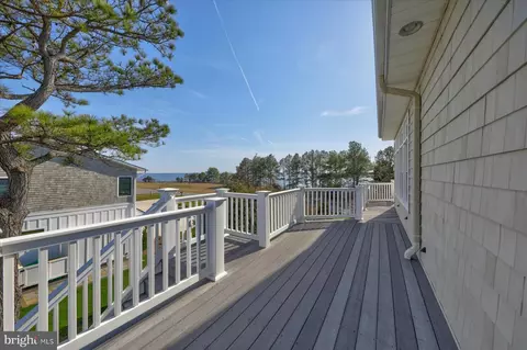 Exterior - 204 W Side Dr, Rehoboth Beach, DE 19971 photo 7 of 36