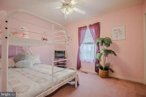 Bedroom - 66 Radcliffe Dr, Rehoboth Beach, DE 19971 photo 6 of 8