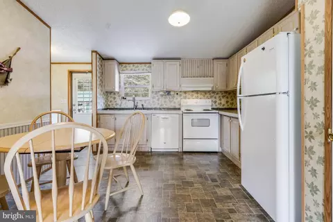 Kitchen - 30231 Piney Neck Rd, Dagsboro, DE 19939 photo 1 of 2