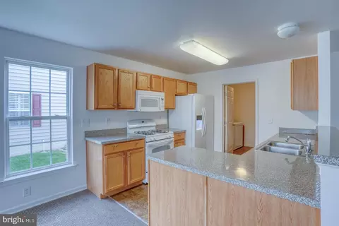 Kitchen - 32683 Seaview Loop, Millsboro, DE 19966 photo 2 of 7